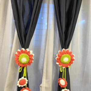Curtain tie
